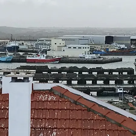 Barcos A Vista Pensión Peniche