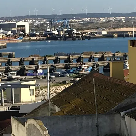Barcos A Vista 3* Peniche